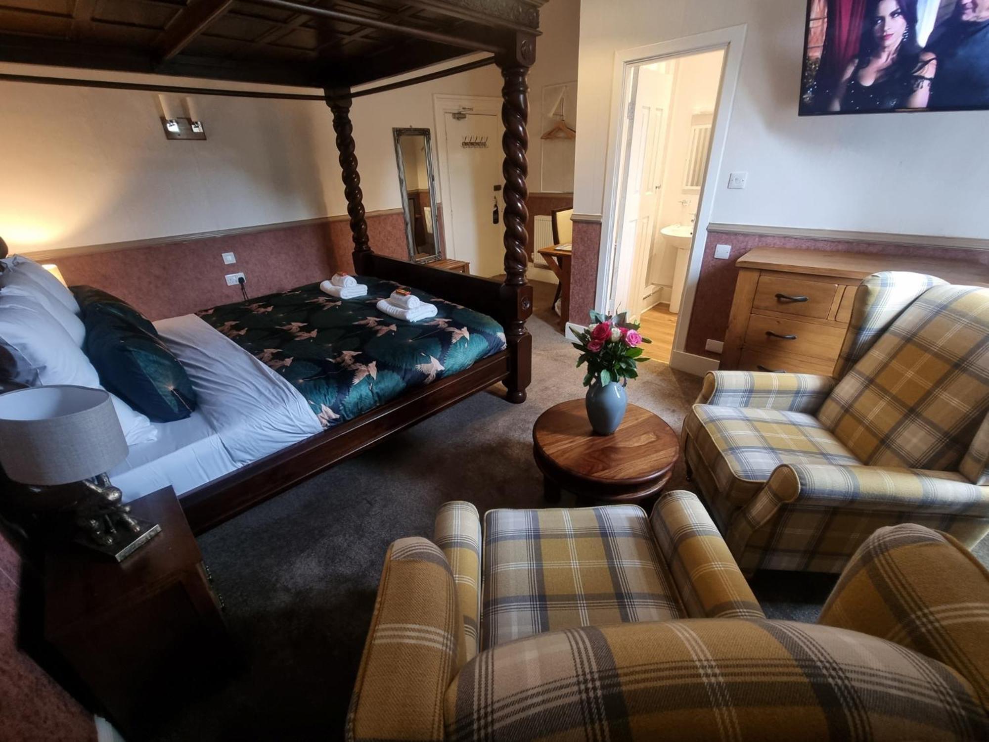 Roy Bridge Hotel Форт-Уильям Экстерьер фото